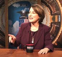 Klobuchar holds final campaign rally in Mason City prior to impeachment trial